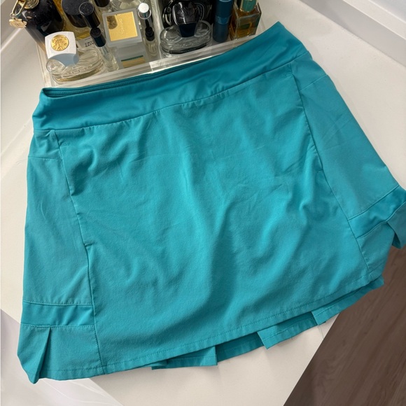 Nike Dresses & Skirts - Nike Turquoise Dri-FIT Skirt